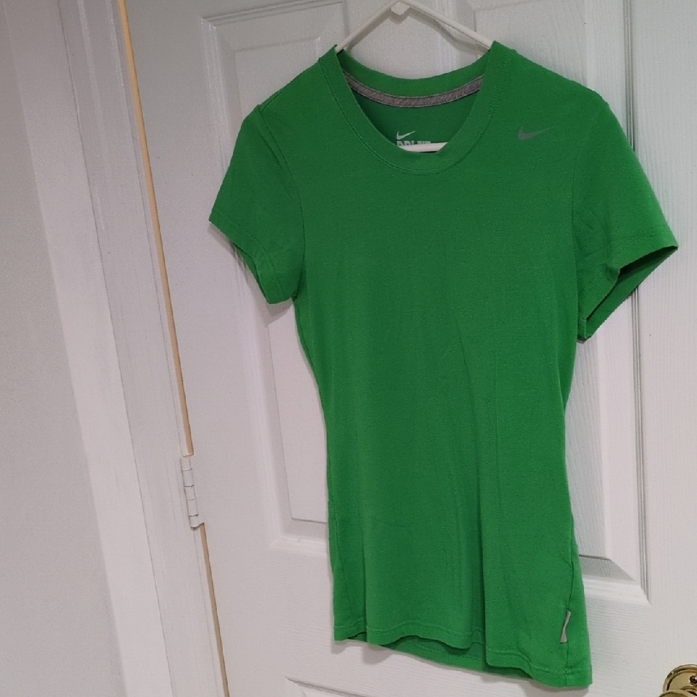 Nike Women's Vibrant Green Short Sleeve Tee